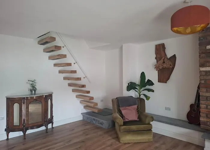 Restored In Cobh Nyaraló Cork